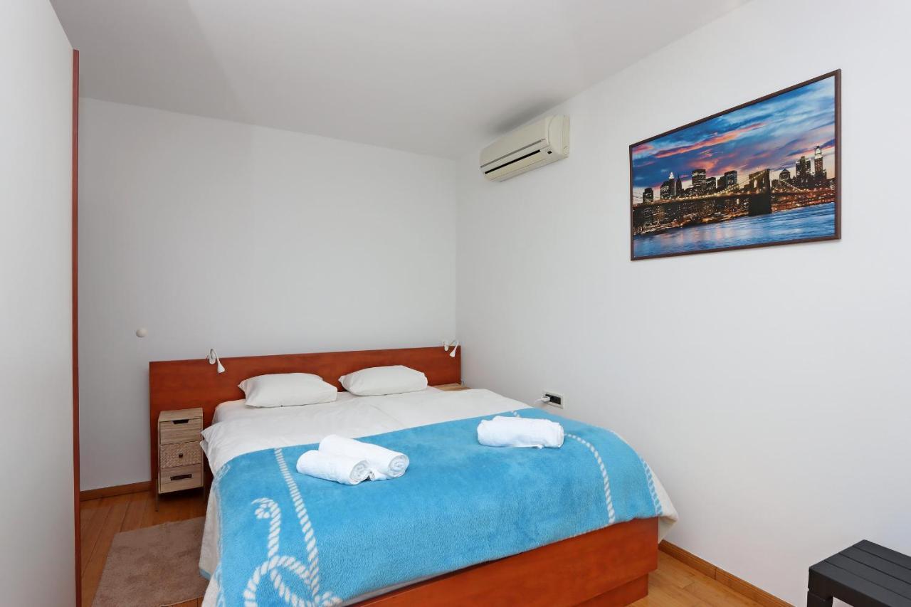 Starry Night - Smart Tv, Extra Big Bed, Big Bathtub, Private Parking, Sea View, Wifi, 2Bedrooms Волоско Экстерьер фото