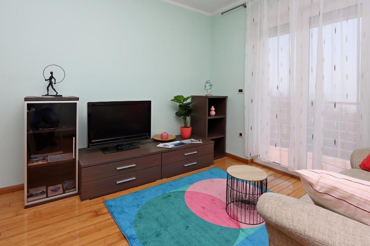Starry Night - Smart Tv, Extra Big Bed, Big Bathtub, Private Parking, Sea View, Wifi, 2Bedrooms Волоско Экстерьер фото
