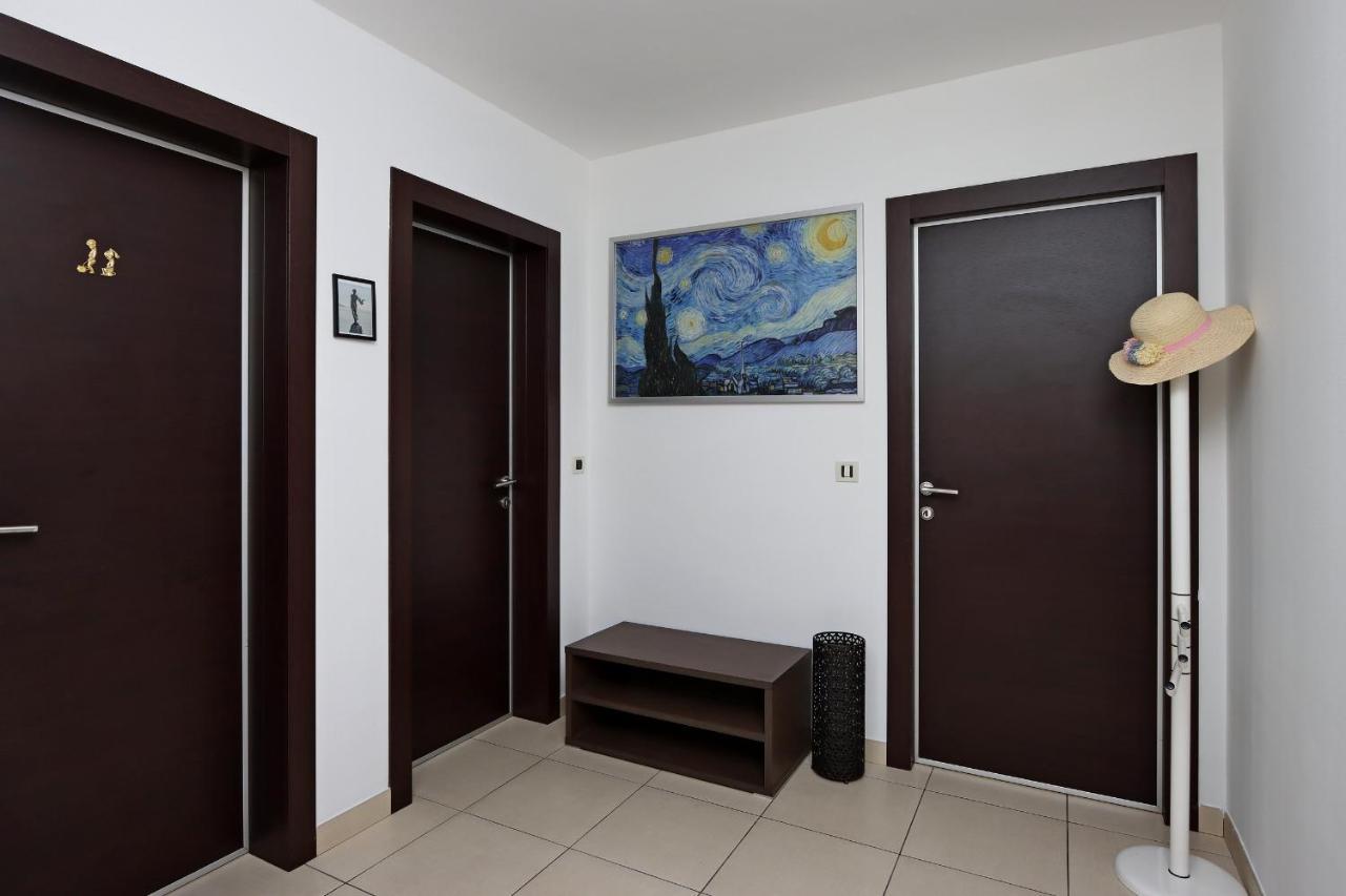 Starry Night - Smart Tv, Extra Big Bed, Big Bathtub, Private Parking, Sea View, Wifi, 2Bedrooms Волоско Экстерьер фото