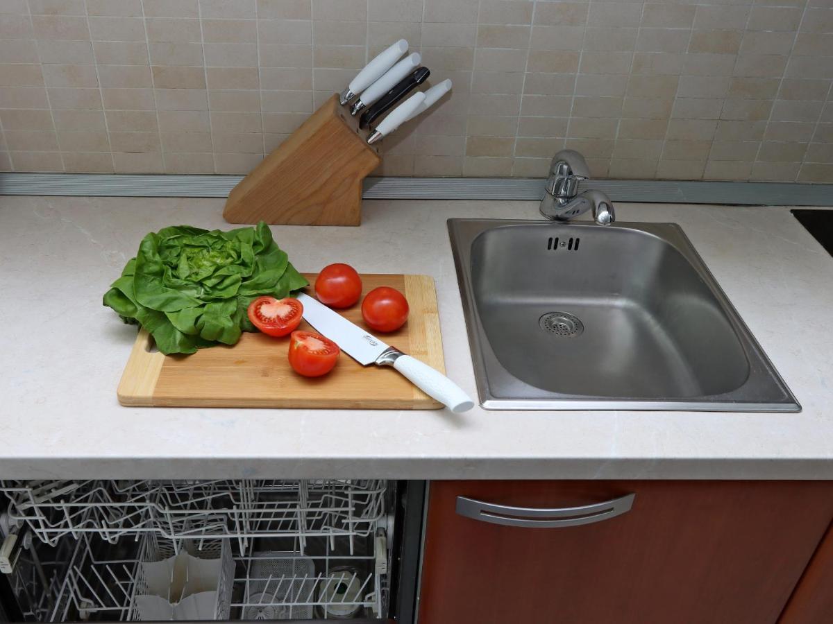 Starry Night - Smart Tv, Extra Big Bed, Big Bathtub, Private Parking, Sea View, Wifi, 2Bedrooms Волоско Экстерьер фото