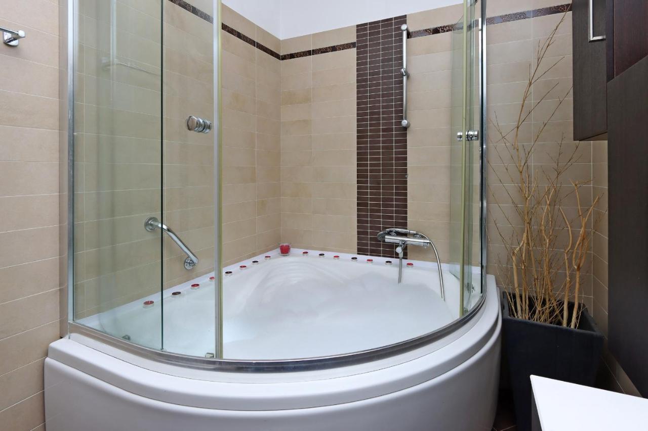 Starry Night - Smart Tv, Extra Big Bed, Big Bathtub, Private Parking, Sea View, Wifi, 2Bedrooms Волоско Экстерьер фото